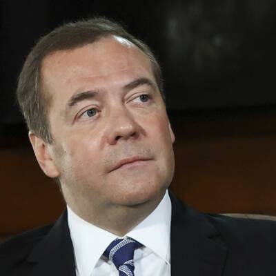 Дмитрий Медведев - Медведев хотел бы, чтобы в 2022 году удалось справиться с пандемией covid-19 - radiomayak.ru - Россия