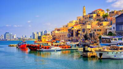 Израиль начнет принимать привитых туристов из стран с низким риском распространения COVID-19 - mir24.tv - Израиль - Минздрав