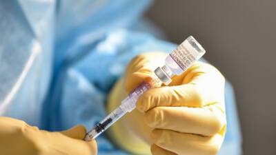 Медрегулятор США одобрил применение бустерной вакцины Pfizer для подростков - russian.rt.com - Сша