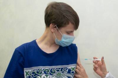 В Хабаровском крае более 100 подростков привились от коронавируса - hab.aif.ru - Хабаровский край