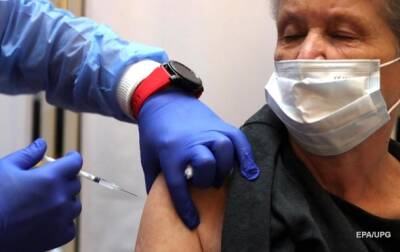В Украине резко упал темп вакцинации - korrespondent.net - Украина