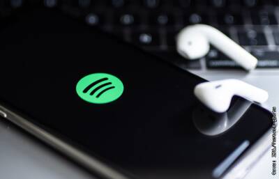 Сервис Spotify начнет отмечать подкасты с обсуждением COVID-19 - interfax.ru - Россия - Москва