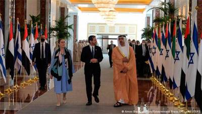 Нафтали Беннет - Яир Лапид - Президент Израиля совершает исторический визит в ОАЭ - bin.ua - Украина - Израиль - Вашингтон - Эмираты - Абу-Даби - Бахрейн - Тель-Авив - Президент