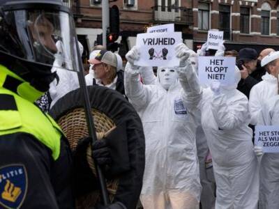 В Германии прошли массовые акции протеста против коронавирусных ограничений - bloknot.ru - Германия