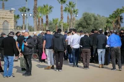 В Нетивоте начались массовые молитвы у могилы раввина Баба Сали - news.israelinfo.co.il - Израиль