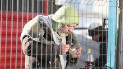 «Наша задача, чтобы он не умер на улице, не околел зимой»: как сейчас помогают бездомным и что стоит поменять - russian.rt.com - Россия - Москва - Курск