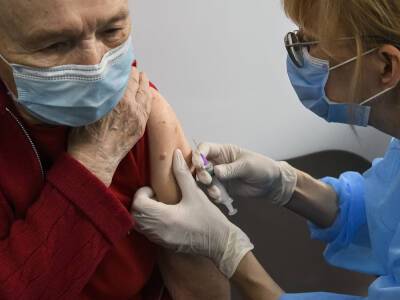 6 января в Украине получили прививки от коронавируса почти 72 тыс. человек - gordonua.com - Украина - Минздрав