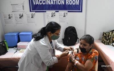 Пакистан начинает COVID-вакцинацию женщин - korrespondent.net - Украина - Пакистан - Карачи