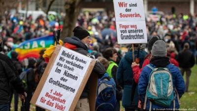 В ФРГ прошли массовые протесты против коронавирусных ограничений - eadaily.com - Германия