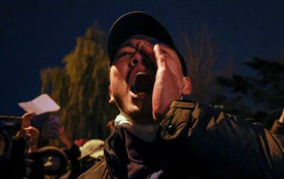 В Китае продолжаются протесты из-за COVID-локдауна - korrespondent.net - Украина - Англия - Китай - Ухань - Шанхай - Пекин - Чунцин