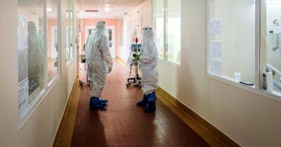 На компенсацию сверхурочной работы медиков во время пандемии выделено 2,9 миллиона евро - rus.delfi.lv - Латвия