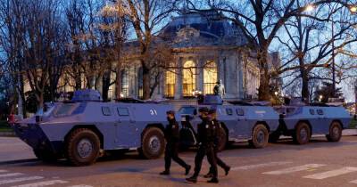 В Париже мобилизовали более 7 тысяч полицейских из-за "Конвоя свободы" - ren.tv - Франция - Париж - Бельгия - Брюссель