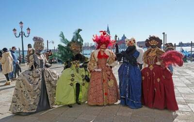 В Венеции после двух лет перерыва начался легендарный карнавал - korrespondent.net - Украина - Венеция