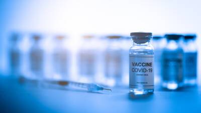 Анастасий Раков - В Москве начались клинические исследования назальной вакцины от COVID-19 компании «Генериум» - russian.rt.com - Россия - Москва