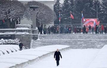 Владимир Путин - «Дезинфицирующий тоннель, секретный кабинет-близнец, VIP-вход на кладбище» - charter97.org - Москва - Белоруссия - Президент