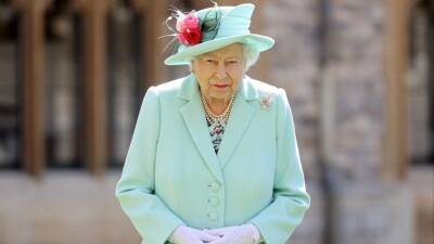 принц Гарри - королева Елизавета II (Ii) - принц Чарльз - Елизавета Королева - Королева Елизавета II призналась, что ей тяжело ходить - 5-tv.ru - Англия