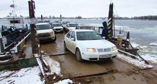 Власти Икрянинского района дистанцировались от проблемы с переправой через реку - kavkaz-uzel.eu - Россия - Астраханская обл.