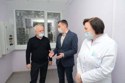 АО "Транснефть-Север" оказало помощь Ухтинской городской больнице в приобретении оборудования для ПЦР-лаборатории - komiinform.ru