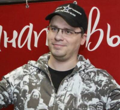 Гарик Харламов - Харламов не смог отдохнуть с Ковальчук из-за болезни - actualnews.org