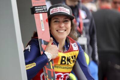 Итальянская горнолыжница Бриньоне: "Я против прививок, но Олимпийские игры слишком важны" - sport.ru - Китай
