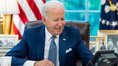 Джон Байден - Опрос: деятельность президента США одобряют 35% американцев - newdaynews.ru - Россия - Украина - Сша - Президент