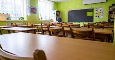 Значительно сократилось число учебных заведений на удаленке - rus.delfi.lv - Латвия