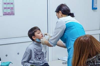 Заболеваемость COVID-19 среди детей в Забайкалье впервые превысила 300 случаев - chita.ru