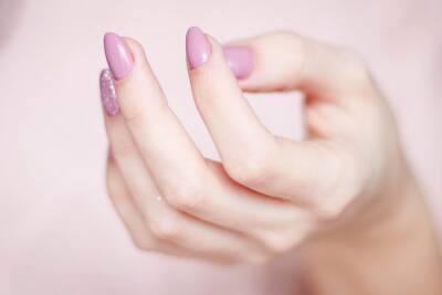Лак для ногтей может быть опасен для репродуктивного здоровья - abnews.ru