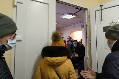 Один день из жизни здорового больного: репортаж из очереди в петербургскую поликлинику - spb.mk.ru - Санкт-Петербург