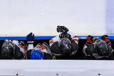 Женская сборная Канады по хоккею отказалась выходить на игру с Россией - mk.ru - Россия - Финляндия - Сша - Канада - Швейцария