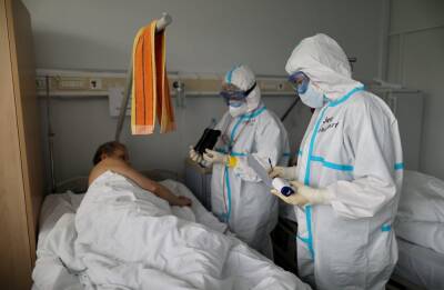 В России с коронавирусом госпитализировали еще 10843 человека - tvc.ru - Россия - Москва