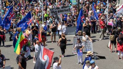 В Новой Зеландии тысячи протестующих против ковидных ограничений окружили здание парламента - belta.by - Белоруссия - Минск - Новая Зеландия - Веллингтон