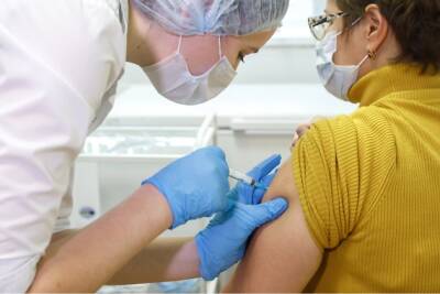 Пункты вакцинации в МФЦ Чите приостановили свою работу из-за роста заболеваемости COVID-19 - chita.ru - Чита