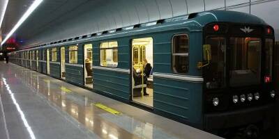 Из-за COVID-19 в новосибирском метрополитене изменили график движения поездов - runews24.ru