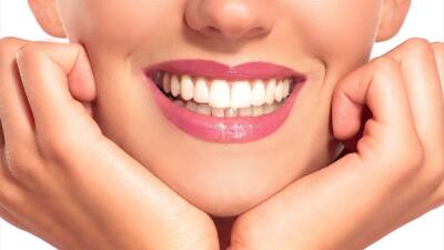 Стоматолог Кадькалова рассказала о влиянии COVID-19 на здоровье зубов и десен - runews24.ru
