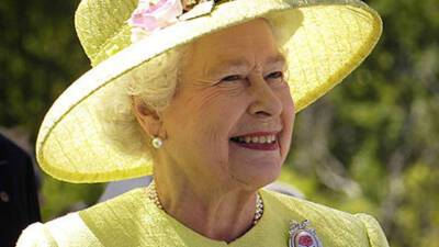 королева Елизавета II (Ii) - Переболевшая COVID-19 королева Елизавета II вернулась к своим обязанностям - mir24.tv - Англия