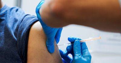 Отвечающее за вакцинацию от Covid-19 учреждение расформируют в июне - rus.delfi.lv - Латвия