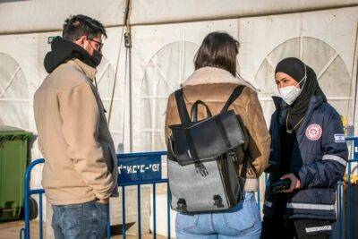 Израиль поторопился, отменив обязательное ношение масок, считают эксперты в области здравоохранения - nashe.orbita.co.il - Сша - Израиль - Юар - Тель-Авив - Адлер