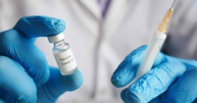 Безопасность прививки от Covid. Ученые нашли доказательства связи мРНК вакцин с развитием миокардита - focus.ua - Украина - Сша - Англия - штат Флорида