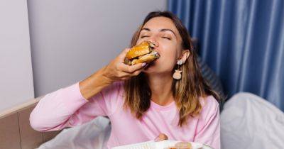 Как научиться меньше есть. Диетолог назвала 4 способа, которые помогут не переедать - focus.ua - Украина