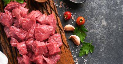 Опасно для здоровья: почему нельзя мыть мясо перед приготовлением, — диетолог - focus.ua - Украина - Сша