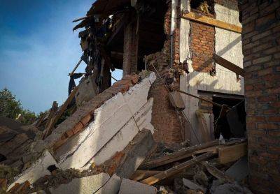 Повреждено больше сотни домов, больница и многое другое: страшные последствия после утренней атаки на Киев - ukrainianwall.com - Украина - Киев