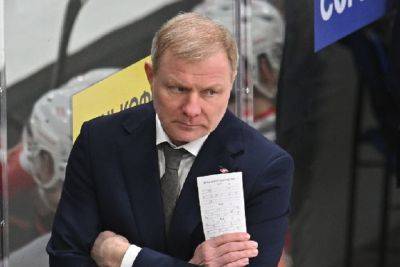 Алексей Жамнов - Жамнов: "У нас в команде гуляет вирус: то один выскакивает, то другой" - sport.ru - Москва