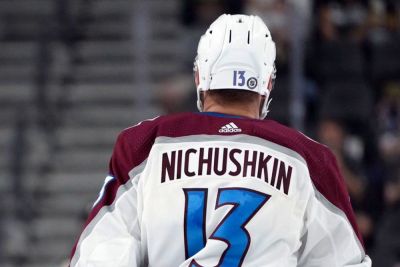 Валерий Ничушкин - Джаред Беднар - Ничушкин из-за травмы пропустит несколько матчей НХЛ - sport.ru - Россия - штат Колорадо
