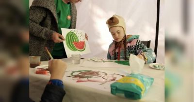 Бесплатная реабилитация для детей с особенностями: благотворитель Крот — о системной поддержке центра «Єва» - fakty.ua - Украина